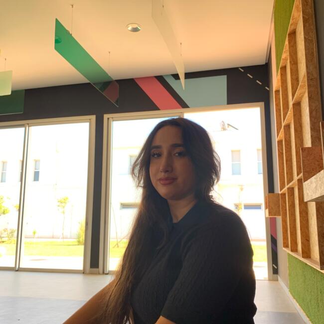 جليسة أطفال في Tamesna: Zaynab