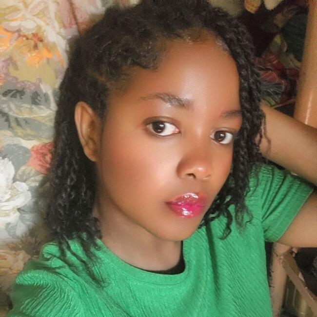 Babysitter in Kampala: Nabude