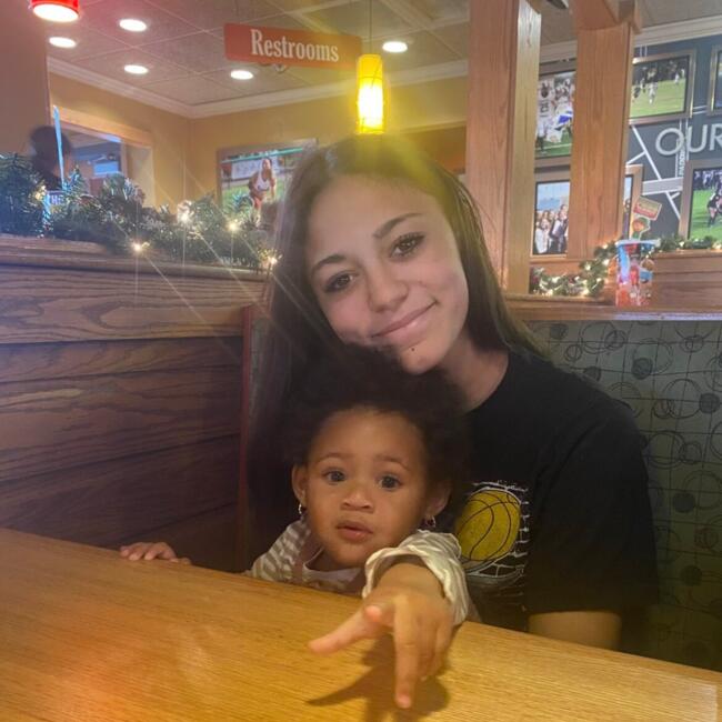 Babysitter in Cheswick: Isabella