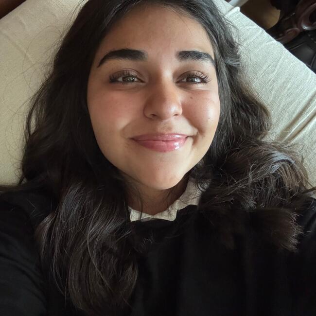 Babysitter in Derwood: Dani