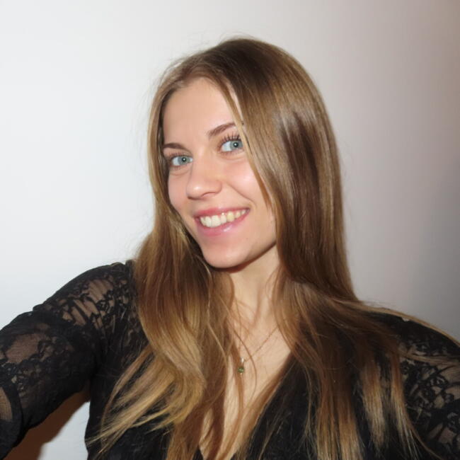 Babysitter in Lambesc: Angèle