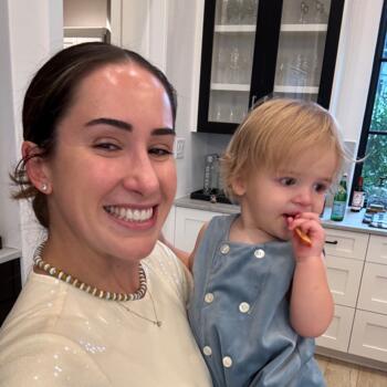 Babysitting job in Austin: babysitting job Morgan