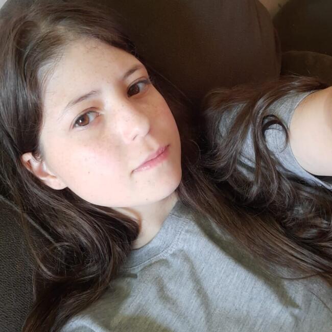 Babá em Lages: Laura