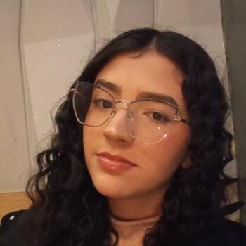 Babysitter in Praia Grande: Ana