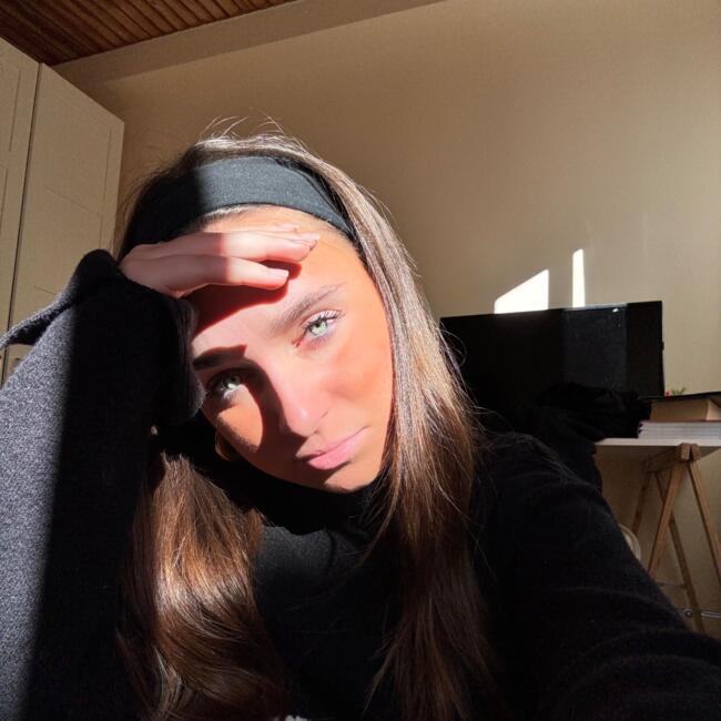 Babysitter in Narbonne: Mae