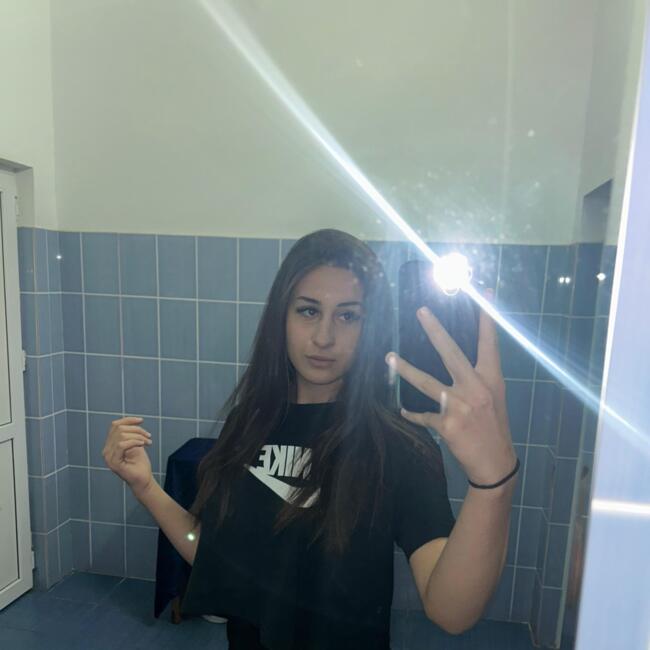 Babysitter in Buzău: Alexandra