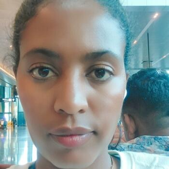 Babysitter in Al Wakrah: Birke