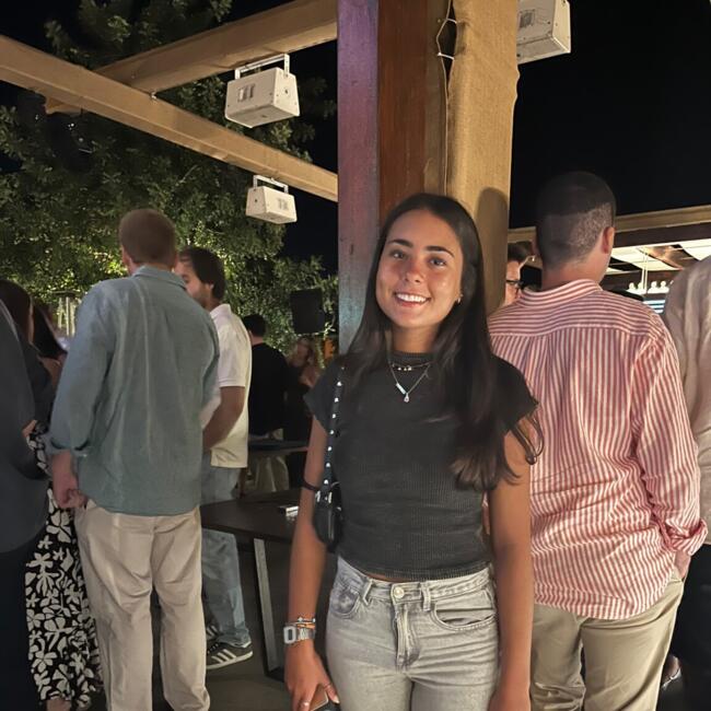 Babysitter em Oeiras: Carolina