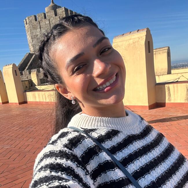 Emprego de babá em Goiânia: Thalita