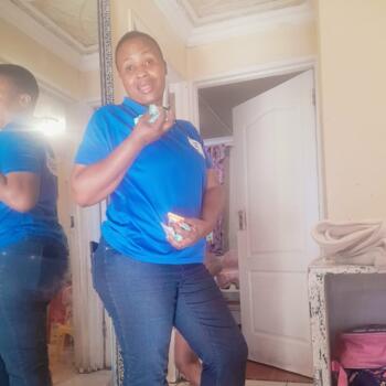 Babysitter in Cape Town: Rosbert