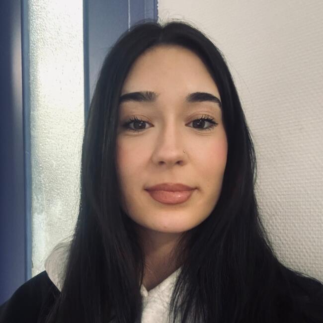 Babysitter in Rennes: Enora