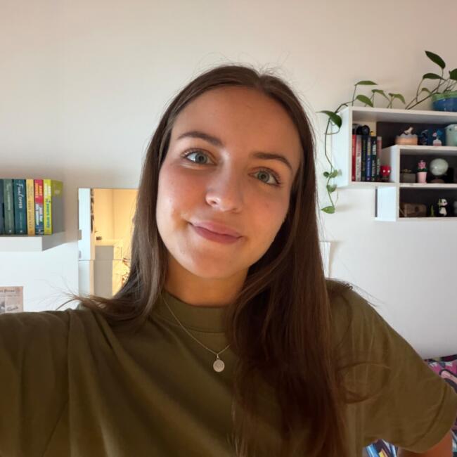 Babysitter in Hornstein: Nicole