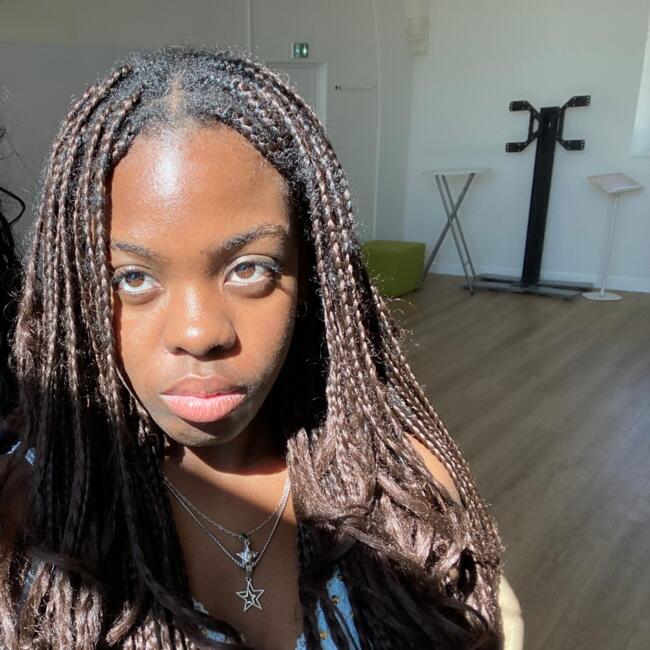 Babysitter in Nantes: Kiara