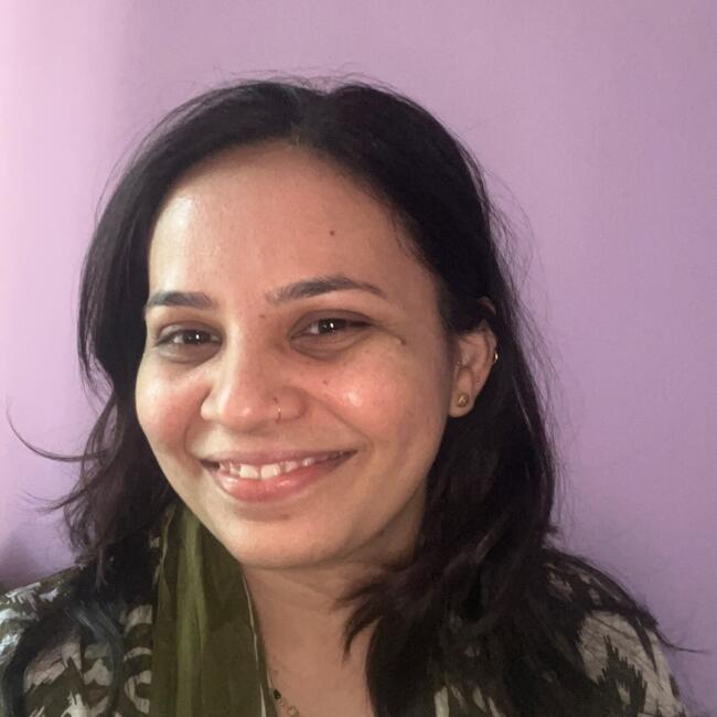 बंगलौर में बेबीसिटिंग की नौकरी: Heena