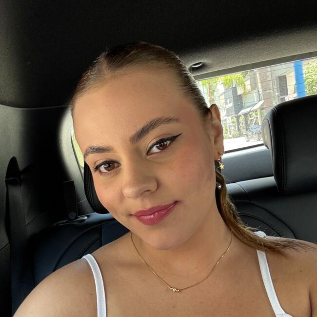 Babá em Balneário Camboriú: Cecilia