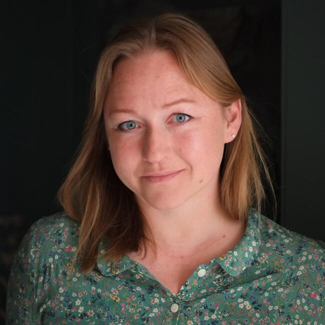 Babysitting job in Hindon: Julia