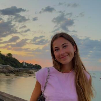 Babysitter Fleurus: Charline