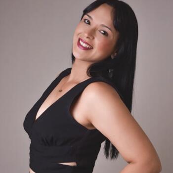 Babysitter Recife: Mariana