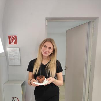 Babysitter Linz: Veronika