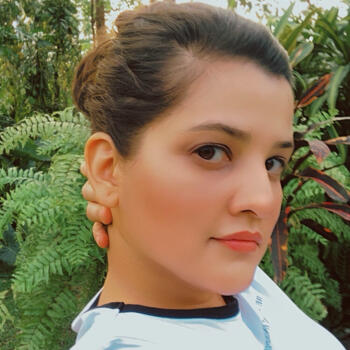 Niñera en Lambaré: Yanina