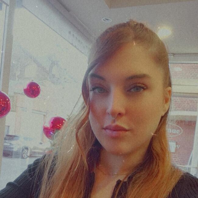 Babysitter in La Louvière: Kimberley