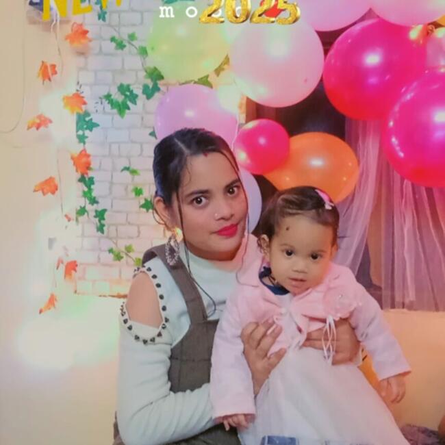 Babysitter in Delhi: Neha
