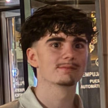 Babysitter in Bezons: Tom
