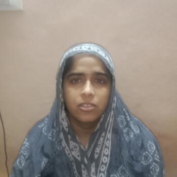 बेबीसिटर हैदराबाद: Fatima