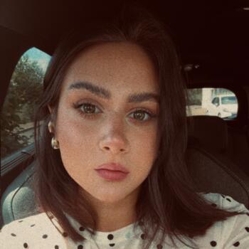 Babysitter Vert-en-Drouais: Burcu