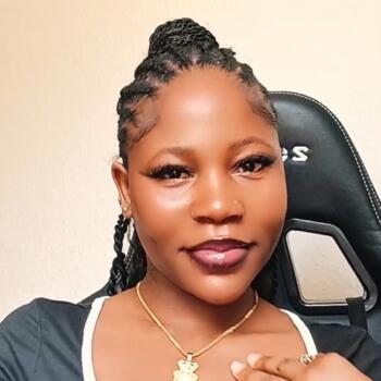 Babysitter Leonberg: Ngozi Precious