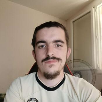 Babysitter in Blois: Corentin