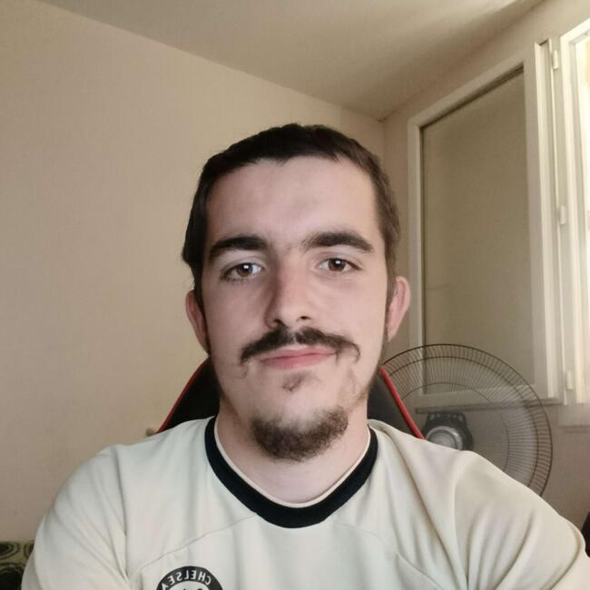 Babysitter in Blois: Corentin