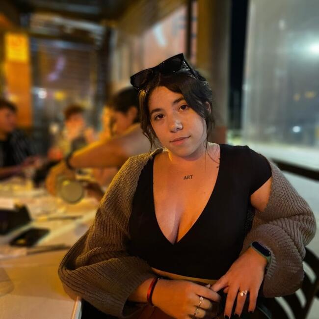 Niñera en Montevideo: Kazandra