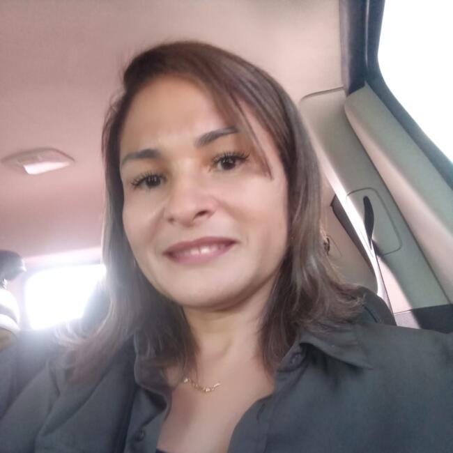 Babá em Itajaí: Joelma