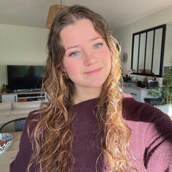 Babysitter in Saint-Laurent-du-Var: Lily