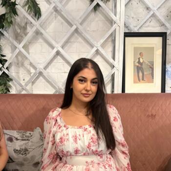 Baby-sitter in Feltham: Ayesha