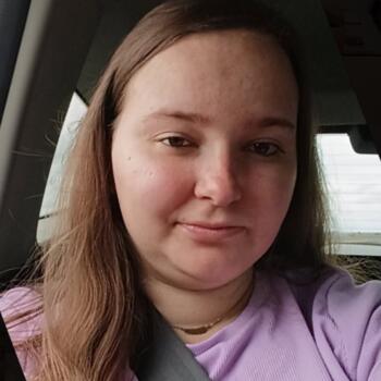 Baby-sitter Aubigny-au-Bac: Alison