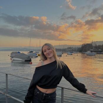 Nanny in Freienbach: Elena