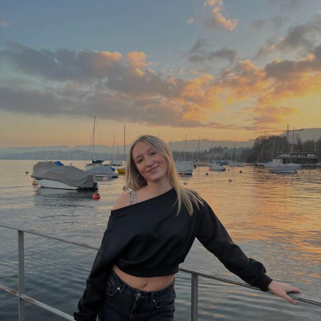 Tata a Freienbach: Elena