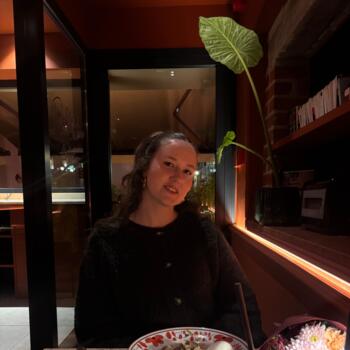 Babysitter in Bech: Emmanuelle