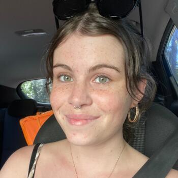 Babysitter in Wollongong: Ella