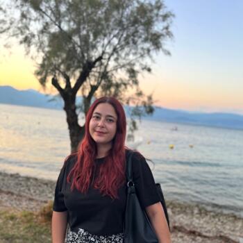 Babysitter in Piraeus: Λυγερή Λαλούση