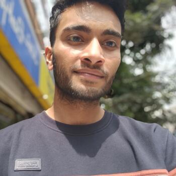 बंगलौर में बेबीसिटर: Ashutosh singh