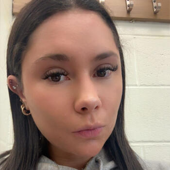 Babysitter in Port Jefferson: Isabella