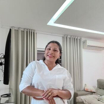 Babysitter in Lauro de Freitas: Grazi