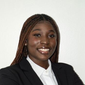 Babysitter Cutler Bay: E'Mani
