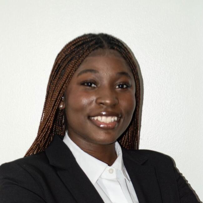 Babysitter in Cutler Bay: E'Mani