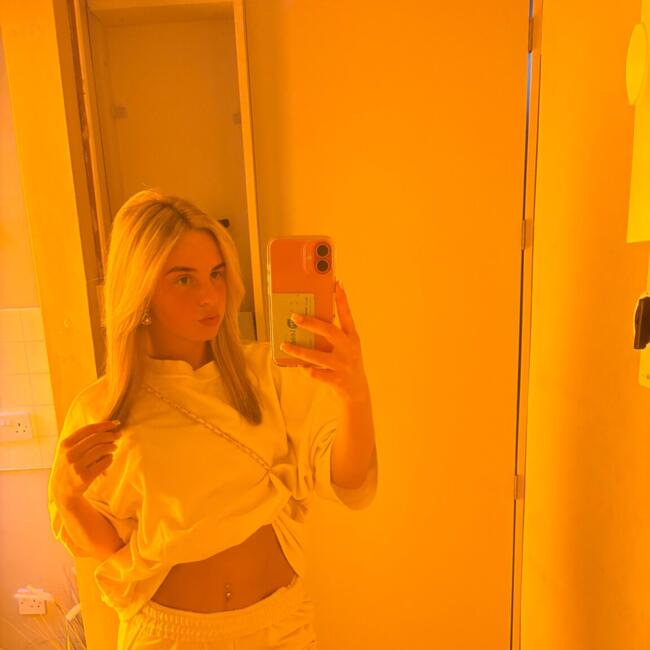 Babysitter in Dublin: Claudia