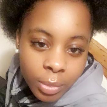 Baby-sitter in Montrouge: Alicia