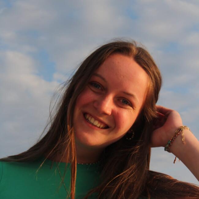 Babysitter in Saint-Aignan-Grandlieu: Dorothée